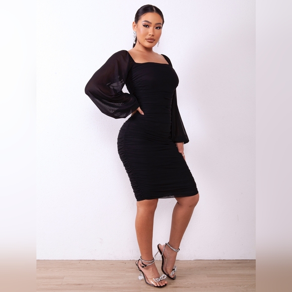 Zip-Back Ruched Bodycon Dress - Picture 6 of 6